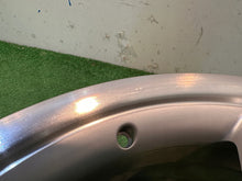 Laden Sie das Bild in den Galerie-Viewer, 1x Alufelge 18 Zoll 8.5" 5x112 30ET A2304011002 Mercedes-Benz Amg Rim Wheel FEL3820391183ro