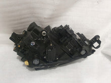 Laden Sie das Bild in den Galerie-Viewer, Frontscheinwerfer Skoda Scala 657941015 LED Ein Satz Scheinwerfer Headlight SCH9142399388fn