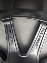 Load image into Gallery viewer, 1x Alufelge 19 Zoll 9.0" 5x112 49ET A2134017400 Mercedes-Benz W213 Rim Wheel FEL1018986201lk
