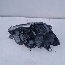 Laden Sie das Bild in den Galerie-Viewer, Frontscheinwerfer Mercedes-Benz W204 Links Scheinwerfer Headlight SCH3710155340jv
