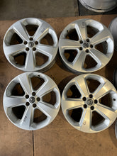 Laden Sie das Bild in den Galerie-Viewer, 4x Alufelge 18 Zoll 7.0" 5x105 38ET Silber 95181597 95145409 Opel X Rim Wheel FEL4732320755bu