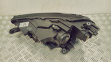 Laden Sie das Bild in den Galerie-Viewer, Frontscheinwerfer Skoda Fabia IV 6VB941016 LED Rechts Scheinwerfer Headlight SCH2944637783bw