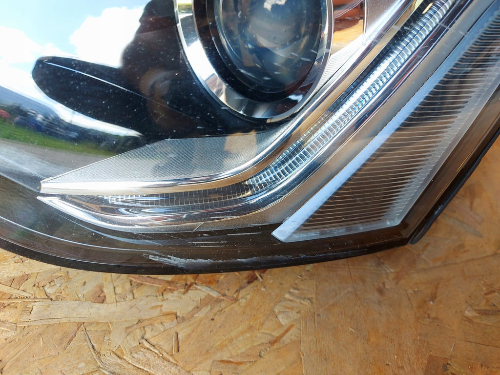 Frontscheinwerfer Audi A5 8T0941005 Xenon Ein Stück (Rechts oder Links)