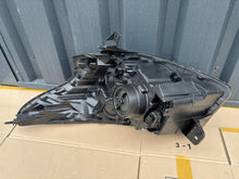 Load image into Gallery viewer, Frontscheinwerfer Renault Trafic III 260106627R Rechts Scheinwerfer Headlight SCH2546927352jb