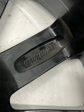 Laden Sie das Bild in den Galerie-Viewer, 1x Alufelge 18 Zoll PW457-02010 Toyota Corolla Rim Wheel FEL4679343794xj