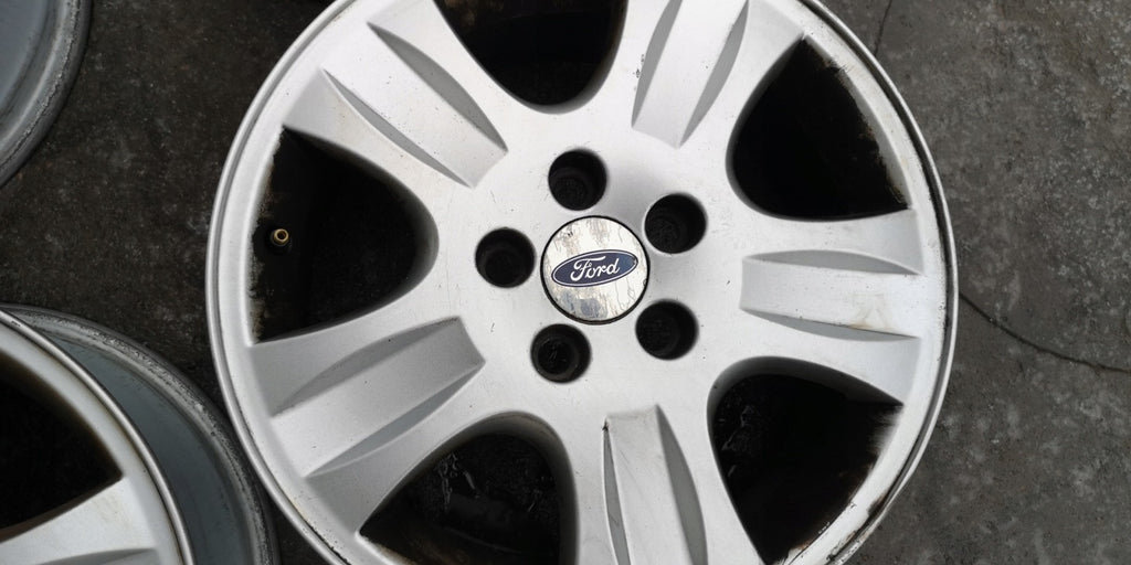 1x Alufelge 16 Zoll 6.5" 5x108 52 5ET Glanz Silber Ford Focus C-Max Rim Wheel FEL5821654032ea