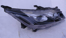 Laden Sie das Bild in den Galerie-Viewer, Frontscheinwerfer Mitsubishi Eclipse Cross W3153R Full LED Rechts Headlight