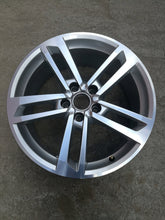 Load image into Gallery viewer, 1x Alufelge 18 Zoll 8.5&quot; 5x112 50ET Silber 8S0601025 Audi Tt Rim Wheel