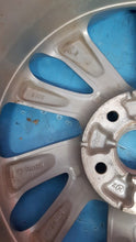 Laden Sie das Bild in den Galerie-Viewer, 1x Alufelge 17 Zoll 7.0&quot; 5x114.3 51ET 52910-D7280 Hyundai Rim Wheel