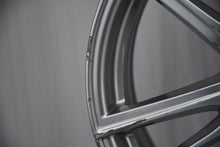 Laden Sie das Bild in den Galerie-Viewer, 1x Alufelge 18 Zoll 8.0&quot; 5x112 32ET Glanz A2544014600 Mercedes-Benz Rim Wheel