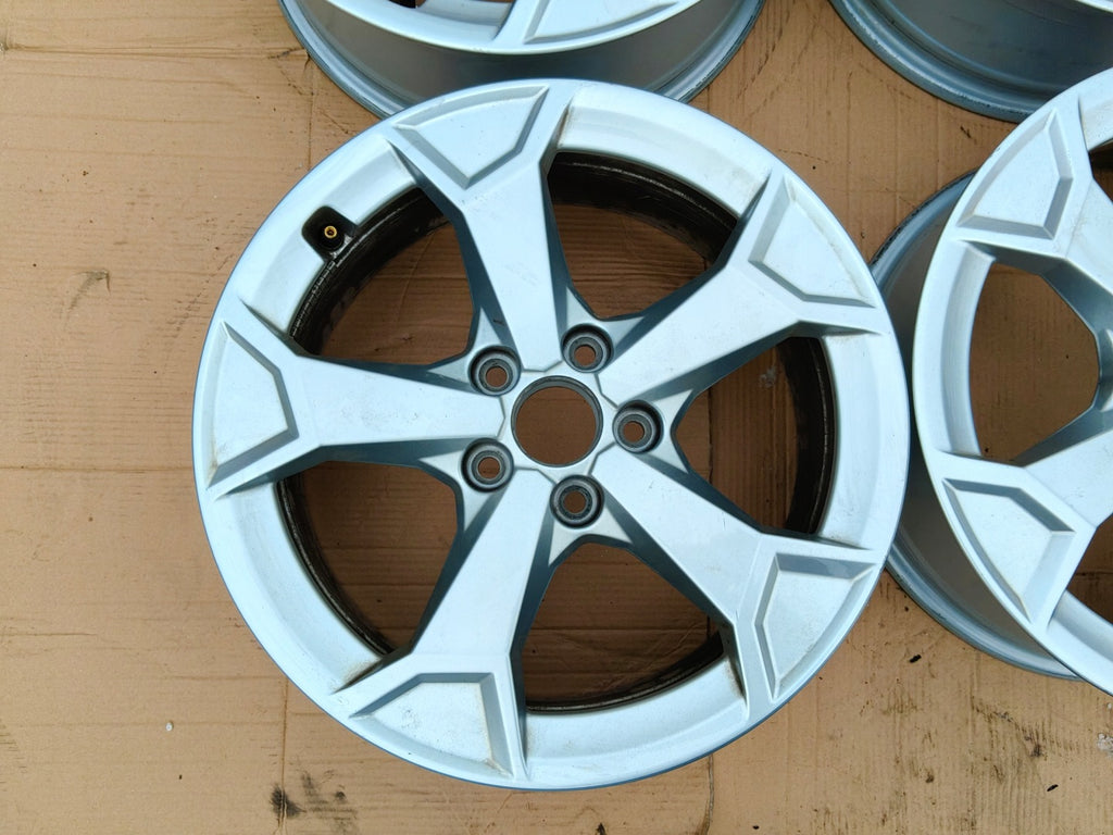 4x Alufelge 17 Zoll 7.0" 5x112 45ET Silber 81A071497AXA Audi Rim Wheel FEL7549827062ht