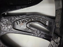 Laden Sie das Bild in den Galerie-Viewer, 1x Alufelge 18 Zoll 6883503 BMW F39 X1 F48 Rim Wheel FEL2121754939gt