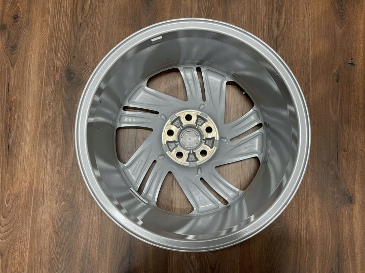1x Alufelge 18 Zoll K8D21007CA Land Rover Range Evoque L551 Rim Wheel FEL8105961866ly