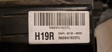 Laden Sie das Bild in den Galerie-Viewer, Frontscheinwerfer Hyundai I30 92102-A6100 Rechts Scheinwerfer Headlight SCH6305031448dv