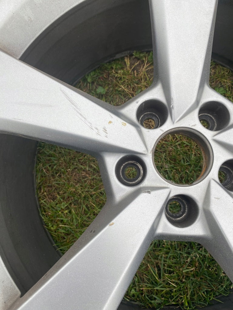 1x Alufelge 19 Zoll 8.5" 5x112 40ET Glanz Silber 8W0601025 Audi A4 Rim Wheel FEL4781652582yp
