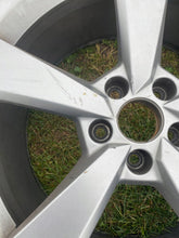 Load image into Gallery viewer, 1x Alufelge 19 Zoll 8.5" 5x112 40ET Glanz Silber 8W0601025 Audi A4 Rim Wheel FEL4781652582yp