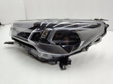Laden Sie das Bild in den Galerie-Viewer, Frontscheinwerfer Toyota Hilux VIII Links Scheinwerfer Headlight SCH2048015696ar