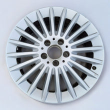 Laden Sie das Bild in den Galerie-Viewer, 1x Alufelge 17 Zoll 7.0&quot; 5x112 A2054015900 Mercedes-Benz A205 Rim Wheel