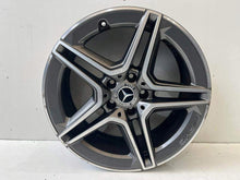 Laden Sie das Bild in den Galerie-Viewer, 1x Alufelge 18 Zoll 7.5&quot; 5x112 2054019900 Mercedes-Benz Amg Rim Wheel