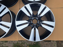 Laden Sie das Bild in den Galerie-Viewer, 4x Alufelge 18 Zoll 7.5" 5x112 52ET Glanz Schwarz A2464010402 Mercedes-Benz W246 FEL9063720708xv