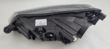 Laden Sie das Bild in den Galerie-Viewer, Frontscheinwerfer Skoda Superb III 3V1941016A LED Rechts Scheinwerfer Headlight