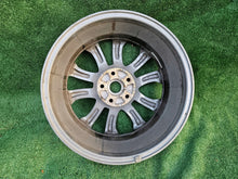 Load image into Gallery viewer, 1x Alufelge 17 Zoll 7.0&quot; 5x114.3 47ET Nissan Juke Rim Wheel