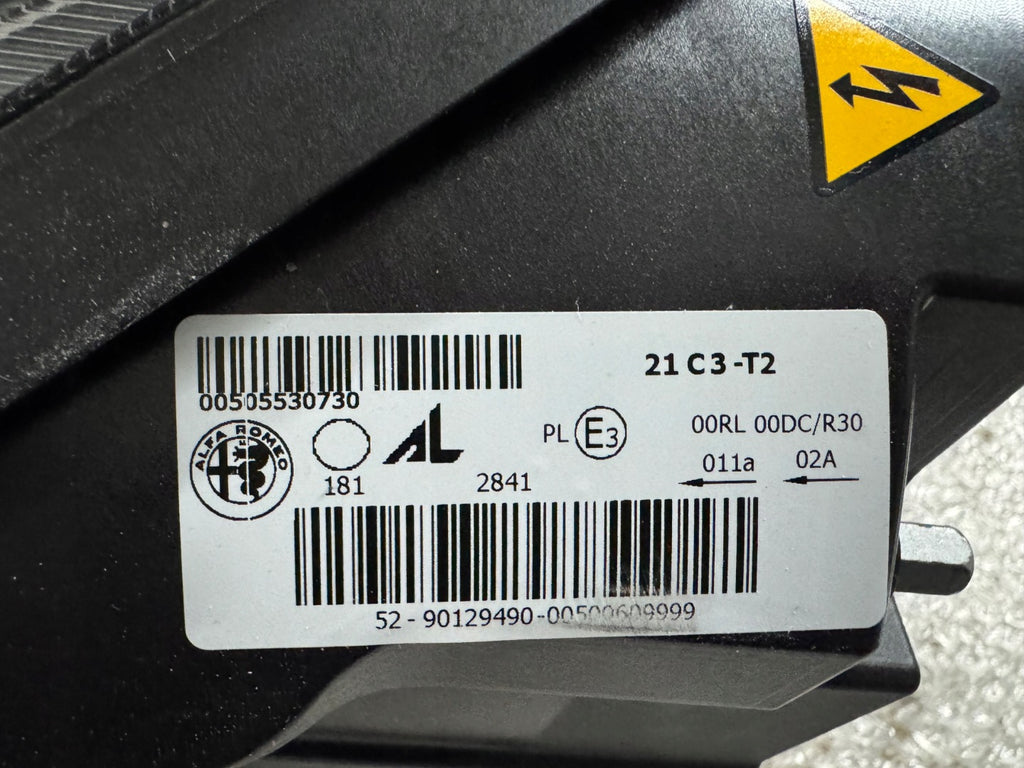 Frontscheinwerfer Alfa Romeo Giulietta 00505530730 Xenon Rechts Headlight SCH6649905704vc