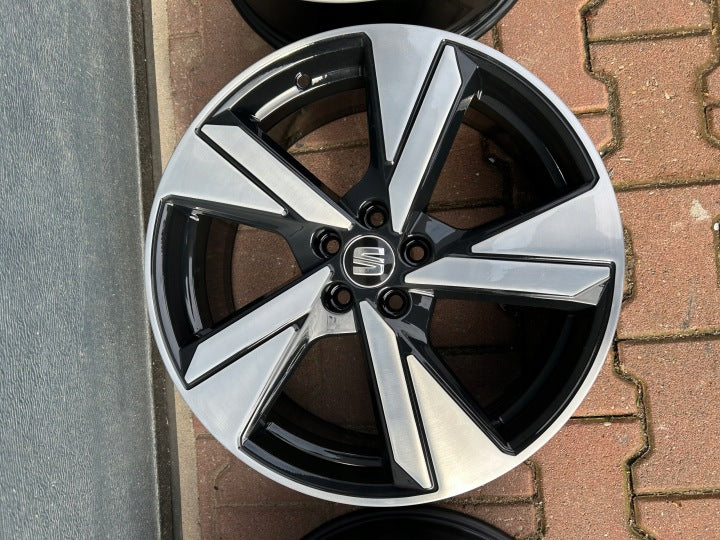 4x Alufelge 18 Zoll 7.0" 5x100 51ET Glanz Silber 6F0071498A Cupra Ibiza I FEL7630037235ss