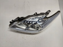 Laden Sie das Bild in den Galerie-Viewer, Frontscheinwerfer Toyota Prius Links Scheinwerfer Headlight SCH9586119733nk