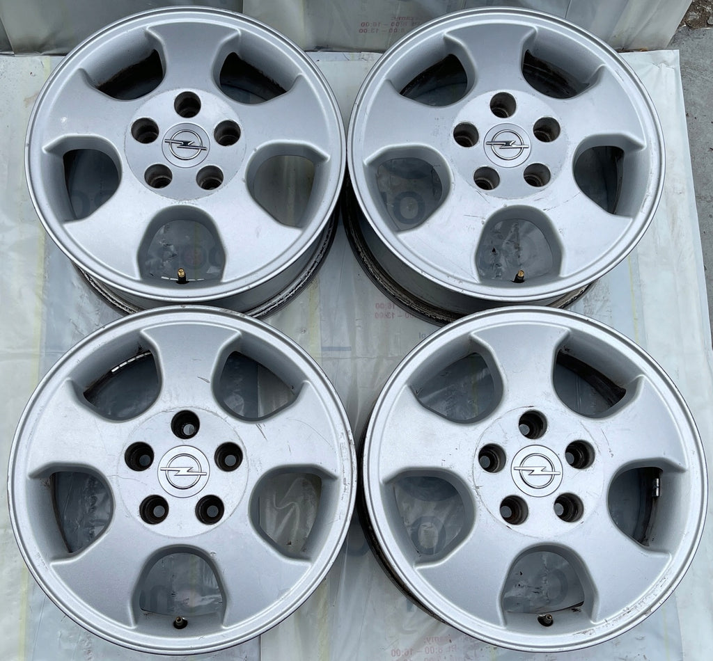 4x Alufelge 15 Zoll 6.0" 5x110 49ET Glanz Silber Opel Rim Wheel