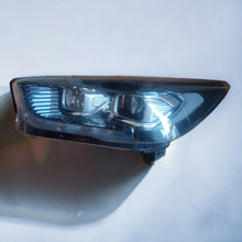 Laden Sie das Bild in den Galerie-Viewer, Frontscheinwerfer Ford Kuga 90156447 GV41-13D155-EH Xenon Links Headlight