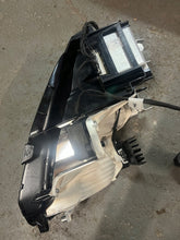 Laden Sie das Bild in den Galerie-Viewer, Frontscheinwerfer Citroën C5 Aircross 0549020000 LED Links Headlight SCH9190938669uh