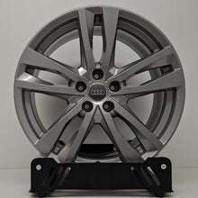Laden Sie das Bild in den Galerie-Viewer, 4x Alufelge 19 Zoll 8.5" 5x112 40ET Glanz Schwarz 4K0601025H Audi A6 Mg 6 FEL3448105794ur