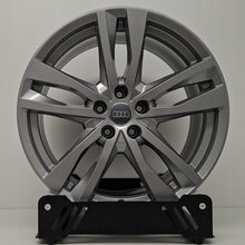 Laden Sie das Bild in den Galerie-Viewer, 4x Alufelge 19 Zoll 8.5" 5x112 40ET Glanz Schwarz 4K0601025H Audi A6 Mg 6 FEL3448105794ur