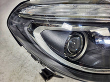 Laden Sie das Bild in den Galerie-Viewer, Frontscheinwerfer Mercedes-Benz W246 A2468207861 Xenon Rechts Headlight SCH1112486990tr