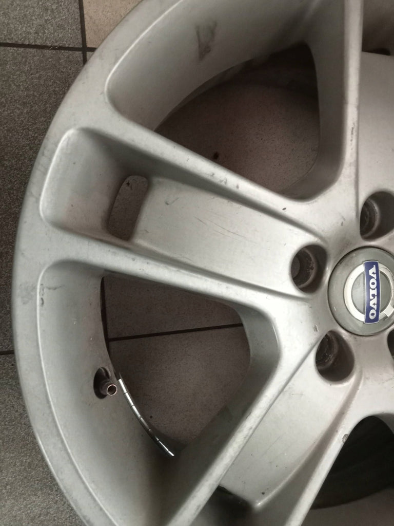 1x Alufelge 17 Zoll 30714965 Volvo S40 I Rim Wheel FEL5553350443ue
