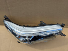 Load image into Gallery viewer, Frontscheinwerfer Toyota Hilux VIII LED Rechts Scheinwerfer Headlight SCH6481309383cc