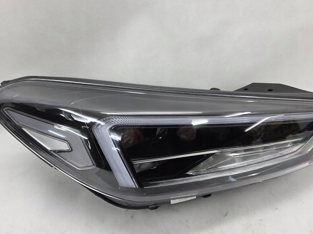 Frontscheinwerfer Hyundai Tucson SPP17760 92102D7700 Rechts Headlight SCH2307156841gg