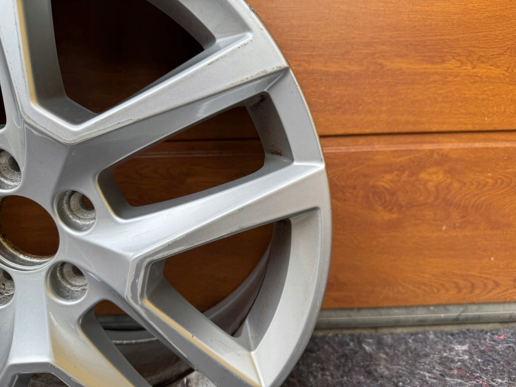 1x Alufelge 18 Zoll 7.5" 5x108 55ET Glanz Silber 31445568 Volvo Xc60 Ii