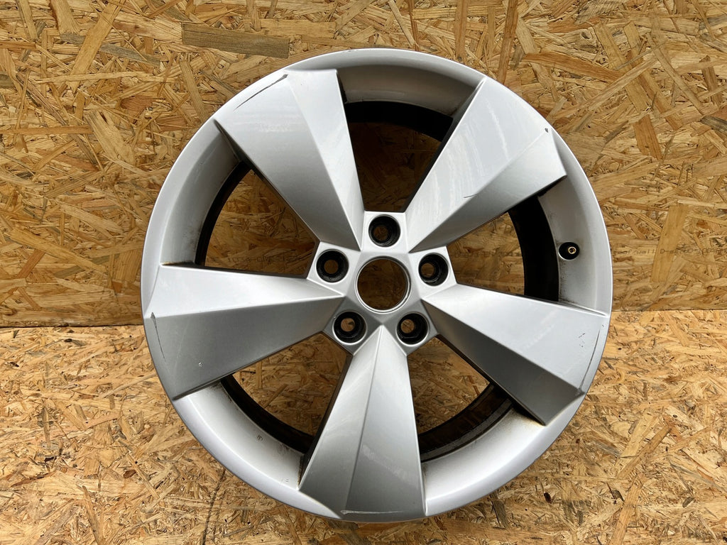 1x Alufelge 17 Zoll 6.5" 5x112 38ET 565601025J Skoda Kodiaq Rim Wheel
