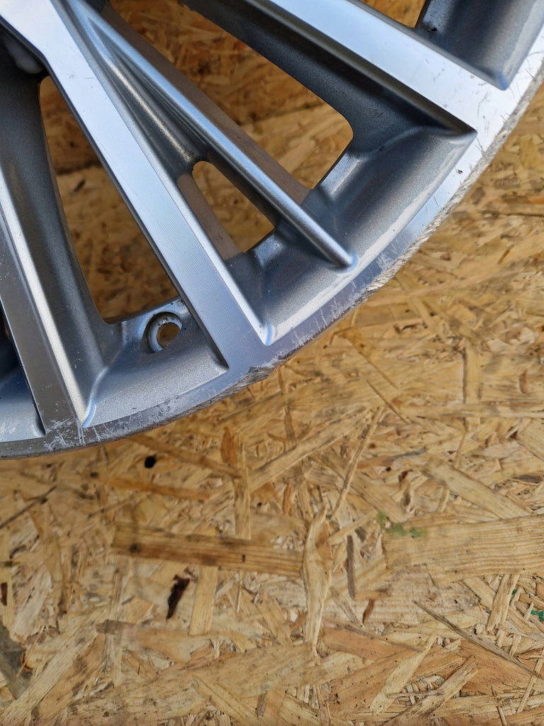 1x Alufelge 18 Zoll 7.0" 5x114.3 38ET Mitsubishi Outlander Rim Wheel