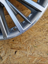 Laden Sie das Bild in den Galerie-Viewer, 1x Alufelge 18 Zoll 7.0&quot; 5x114.3 38ET Mitsubishi Outlander Rim Wheel