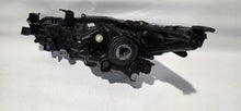 Load image into Gallery viewer, Frontscheinwerfer Toyota Corolla 81110-02T30 Rechts Scheinwerfer Headlight SCH3707125943vo