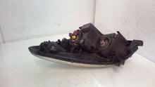 Laden Sie das Bild in den Galerie-Viewer, Frontscheinwerfer Toyota Corolla Verso Rechts Scheinwerfer Headlight