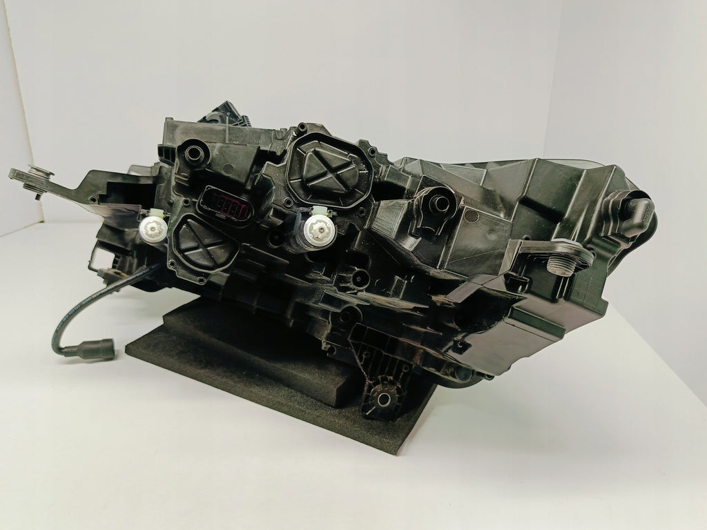 Frontscheinwerfer Skoda Enyaq IV 5az 5LB941016G 1EX014773-82 Full LED Rechts