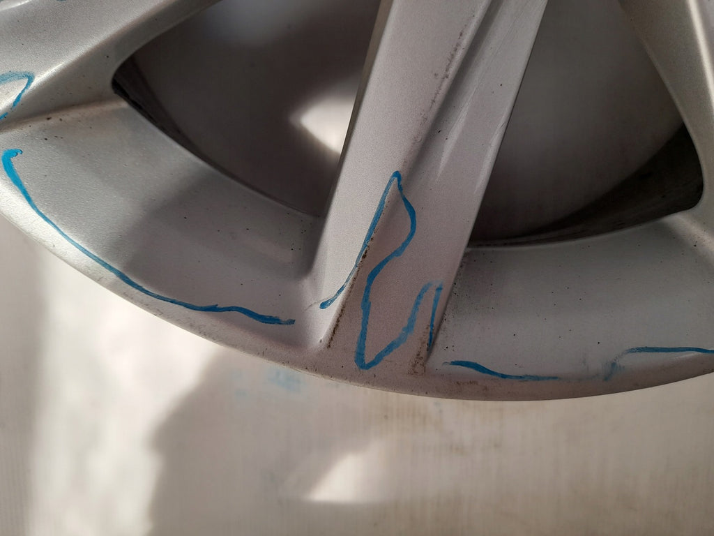 1x Alufelge 16 Zoll 7.0" 5x112 40ET Glanz Silber 3R0601025 Seat Rim Wheel