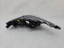 Laden Sie das Bild in den Galerie-Viewer, Frontscheinwerfer Toyota Corolla 81110-02T31-00 Rechts Scheinwerfer Headlight SCH9329476506gu
