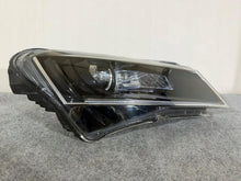 Laden Sie das Bild in den Galerie-Viewer, Frontscheinwerfer Skoda Superb III 3V1941016A Xenon Rechts Headlight SCH6184592815ru