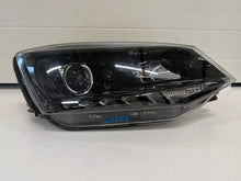 Laden Sie das Bild in den Galerie-Viewer, Frontscheinwerfer Skoda Fabia III 6V1941016B Rechts Scheinwerfer Headlight SCH7179492817nh