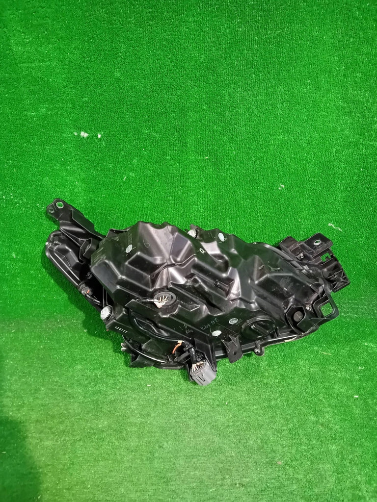 Frontscheinwerfer Mazda II D43N-51040 LED Links Scheinwerfer Headlight SCH9171261424cd
